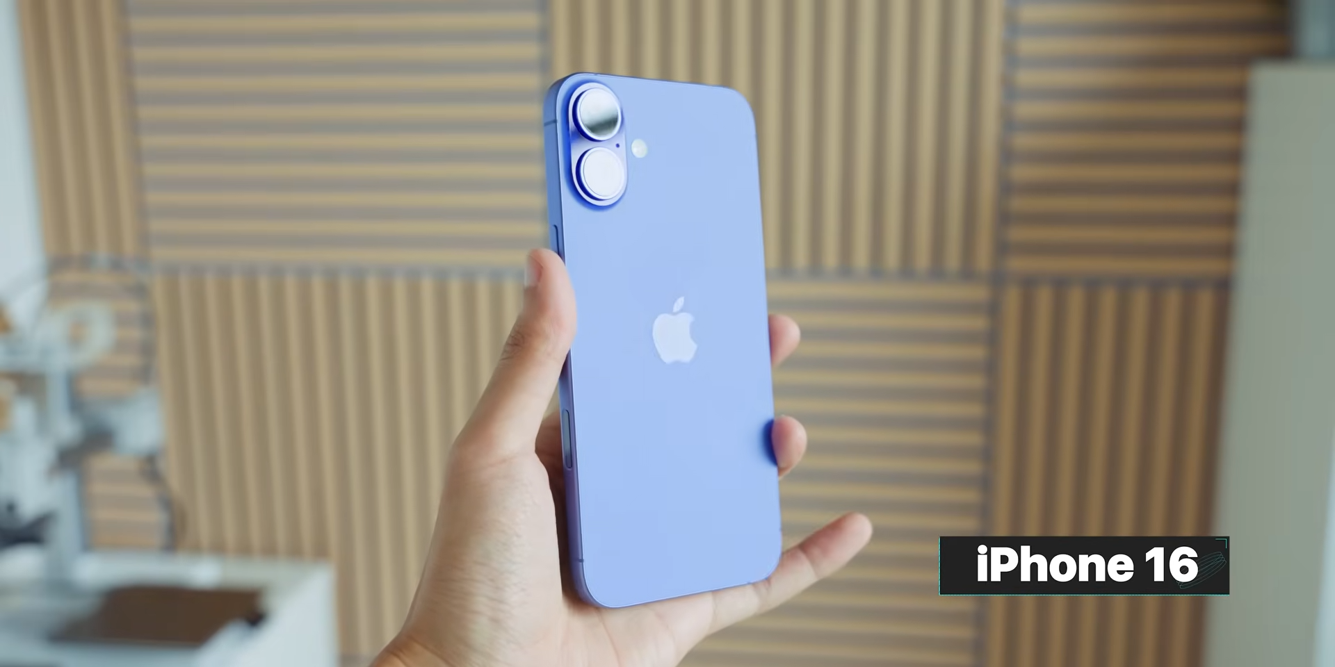 iPhone 16 256GB kini di 15 jutaan, tapi iPhone 17 regular hanya lebih mahal 1 juta dengan peningkatan signifikan