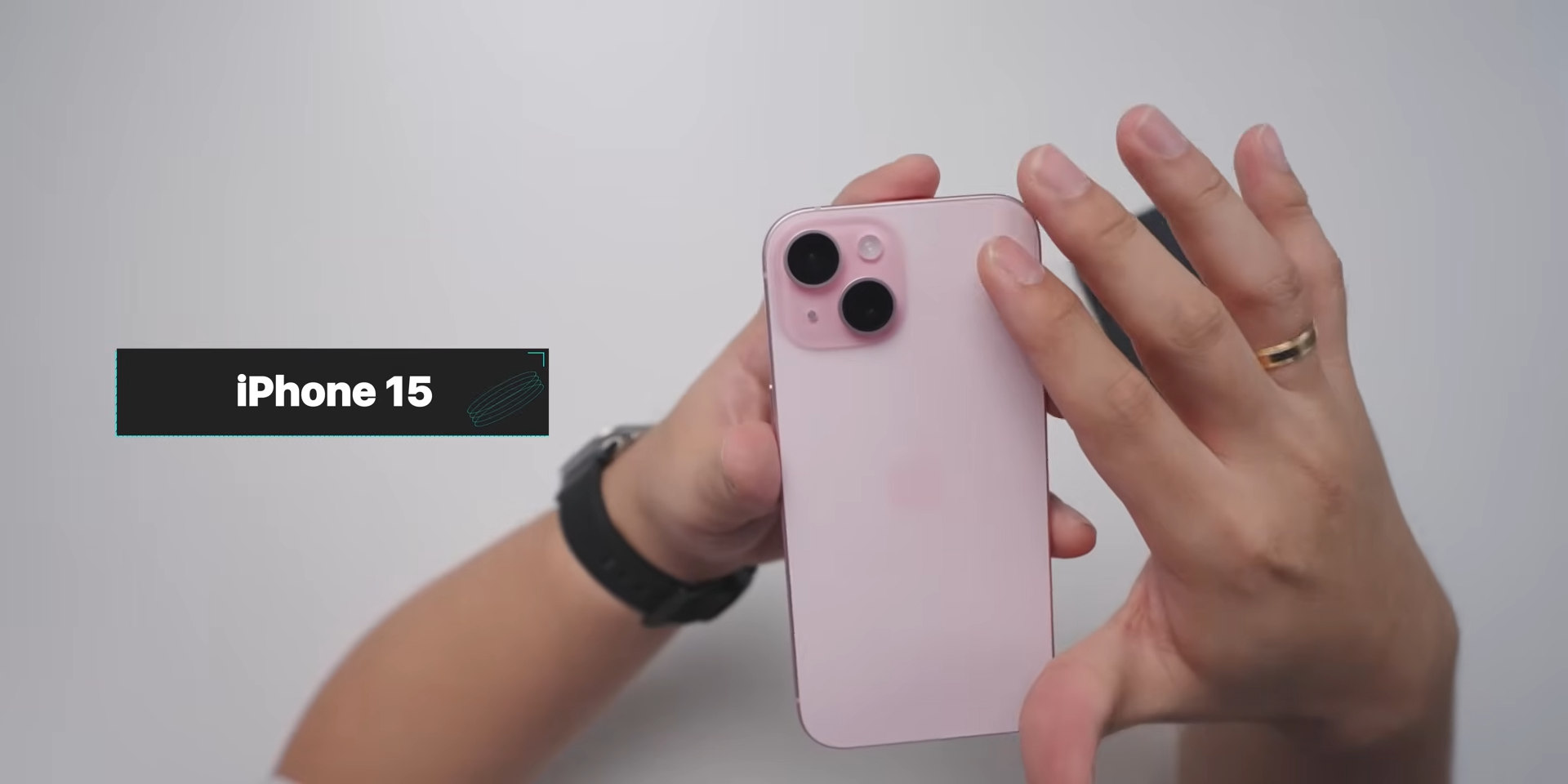 iPhone 15 masuk sebagai opsi ekosistem Apple di kelas ini, meski storage dasarnya terbatas