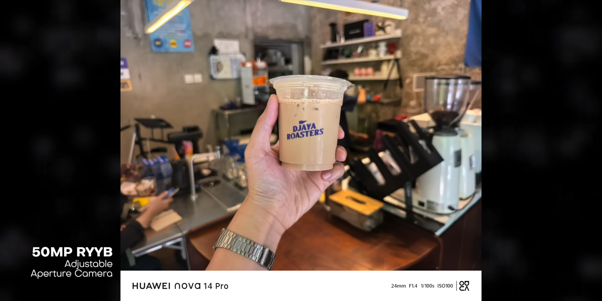 Karakter True-to-Life menghasilkan warna natural, tidak oversaturated seperti kamera HP pada umumnya