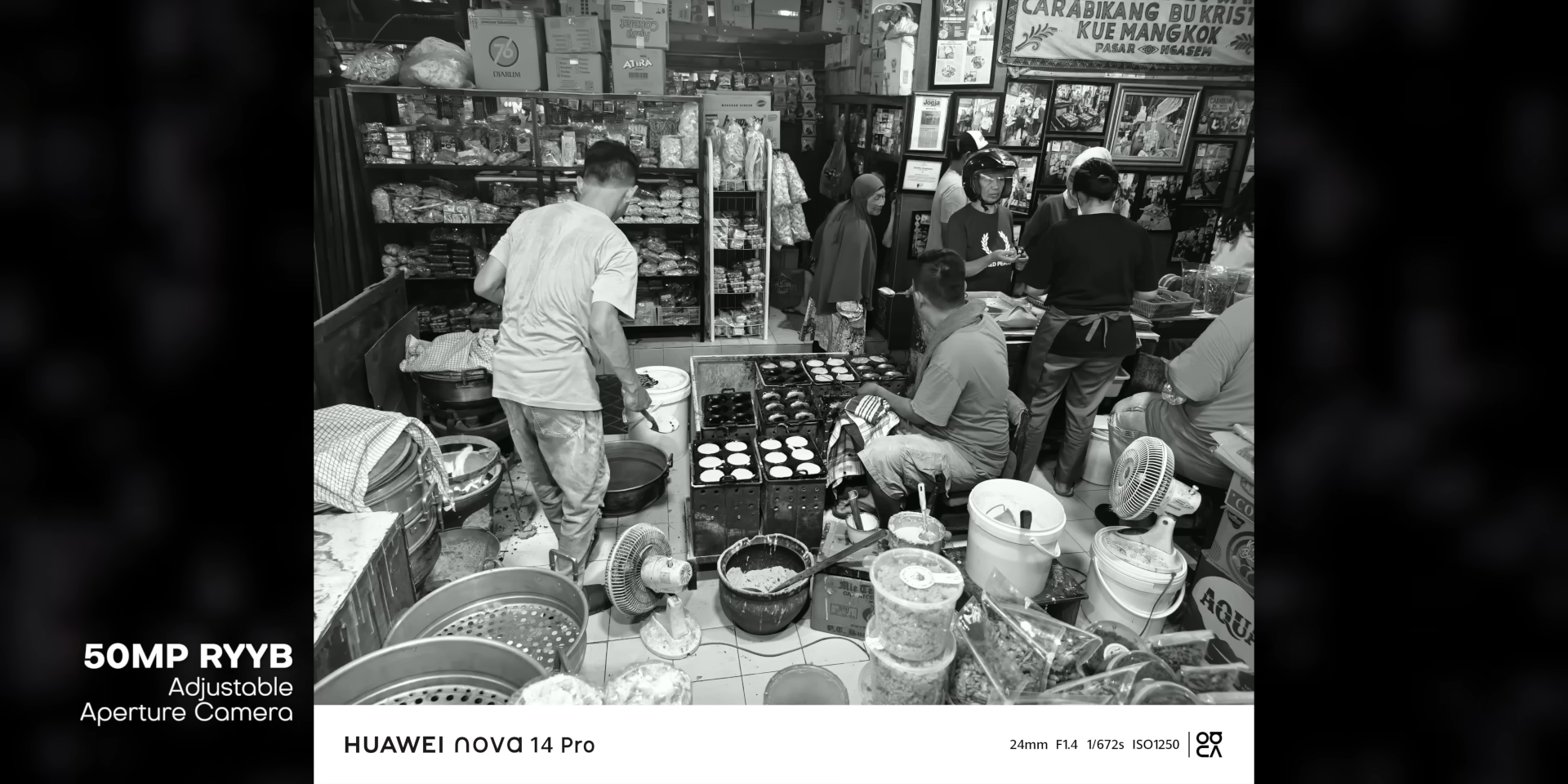 Sensor RYYB di f/1.4 mengangkat detail di kondisi low light pasar tradisional