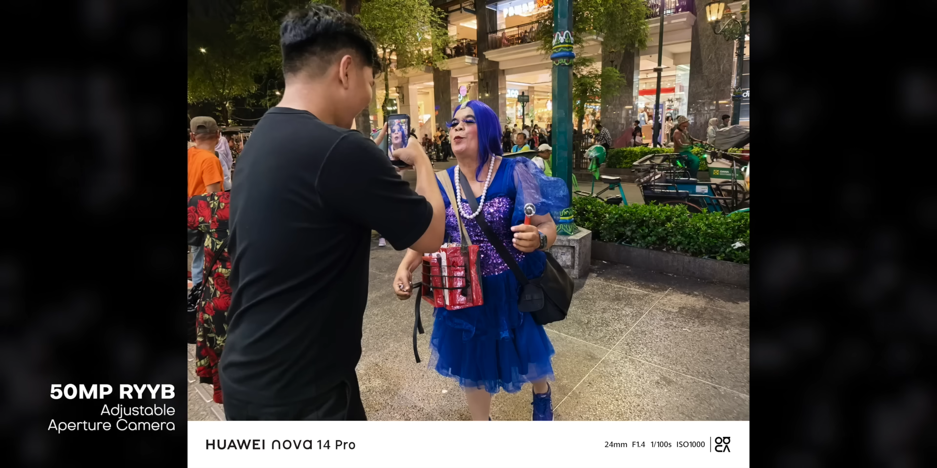 Foto street photography malam di Malioboro dengan kamera utama f/1.4 Huawei Nova 14 Pro