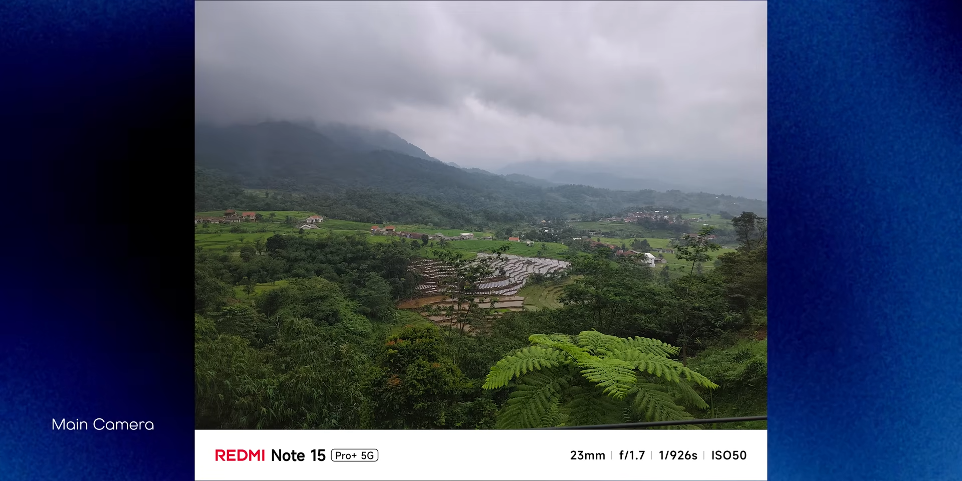 Kamera utama 200MP menghasilkan warna akurat di kondisi outdoor dengan detail yang terjaga