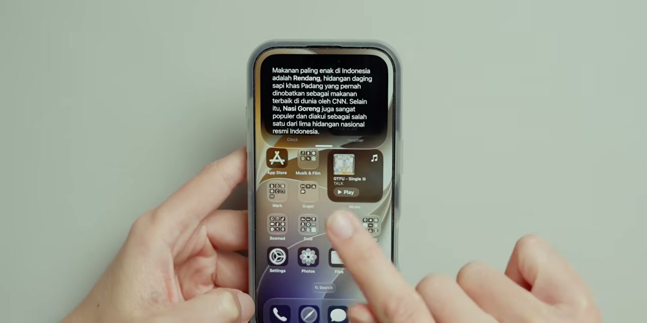 Respons Siri dalam bahasa Indonesia tentang makanan enak