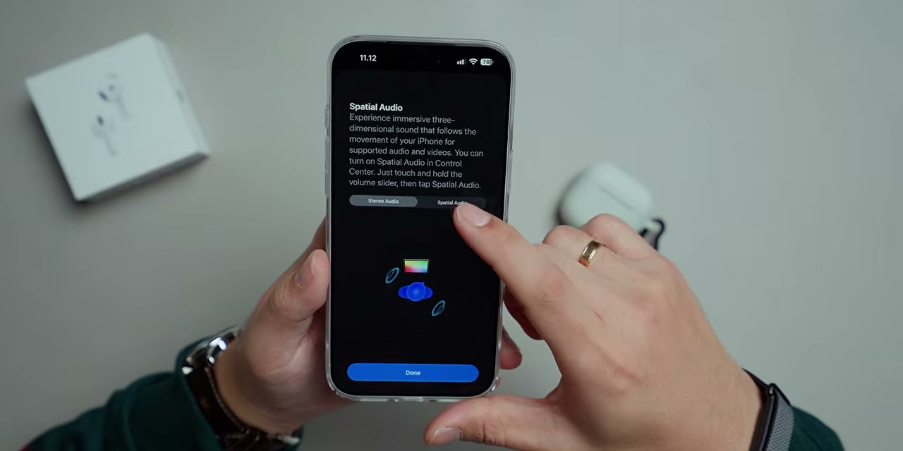 Pengaturan Spatial Audio pada iPhone dengan opsi Stereo Audio