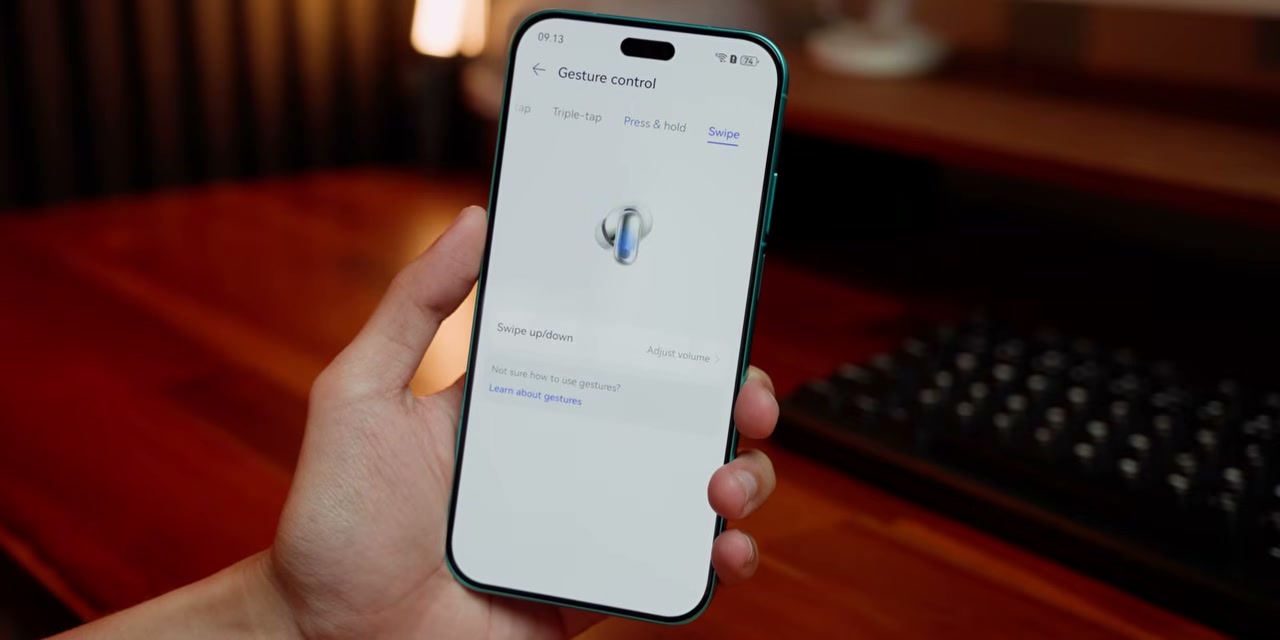 Pengaturan kontrol gestur swipe untuk volume pada HUAWEI FreeBuds Neo